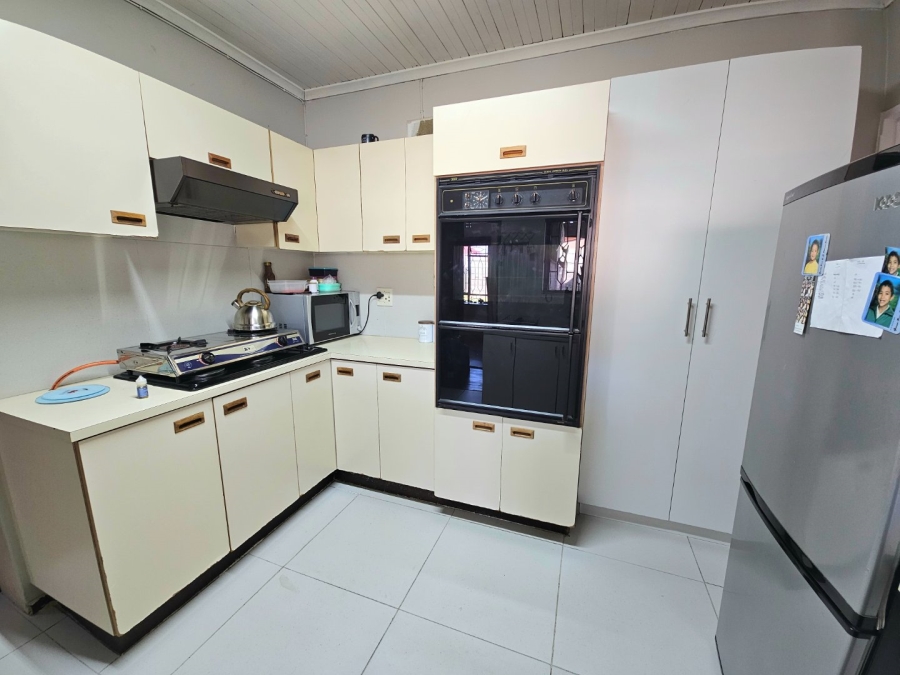 3 Bedroom Property for Sale in Lotus River Western Cape